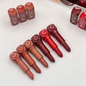 رژ-لب-جامد-ماتیکی-لارن-5